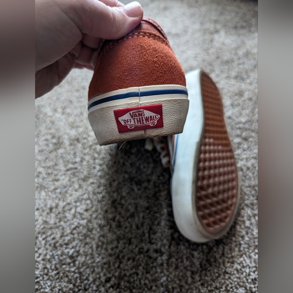 Vans - Picture 5 of 5